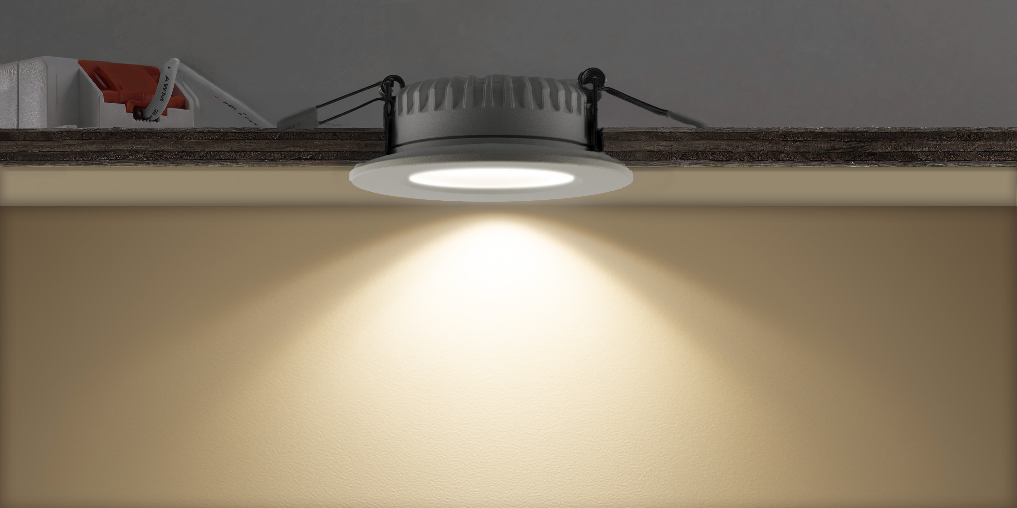 Wasserdichter LED Einbaustrahler mit gerichtetem Lichtkegel fuer zuverlaessige Beleuchtung