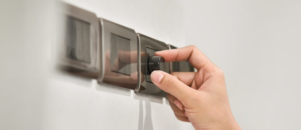 Wie installiere ich einen LED-Dimmer?